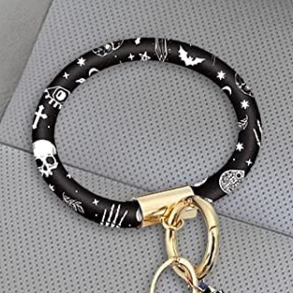 Lux Moon & Star Wrist Tasseled Keychain - Picture 4 of 5